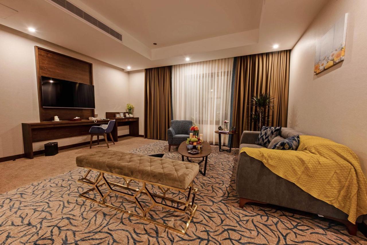 Sunday Emerald Hotel Jeddah Exterior foto