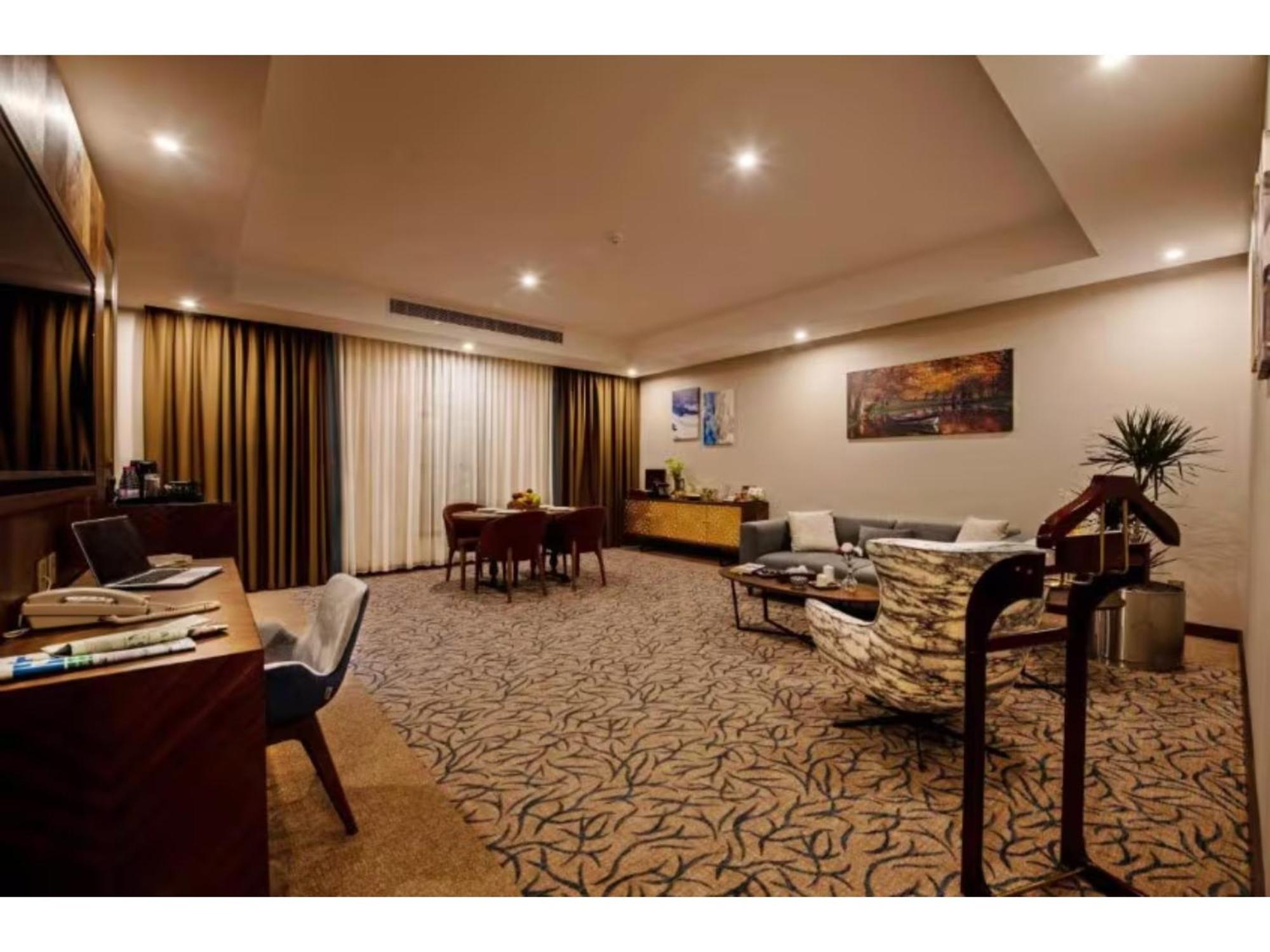 Sunday Emerald Hotel Jeddah Exterior foto